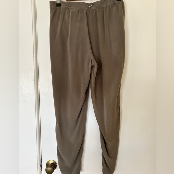 Divided H&M Jogger Pants Olive Army Green Pull On Elastic Waist Pockets size 10 - Picture 8 of 15
